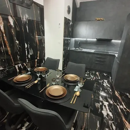 Monar Exclusive Center Free Parking In Garage *