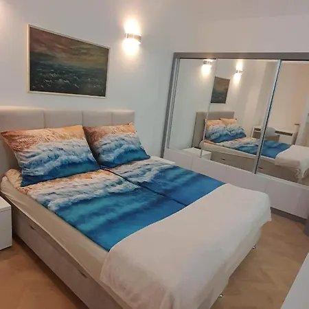 Monar Exclusive Center Free Parking In Garage *