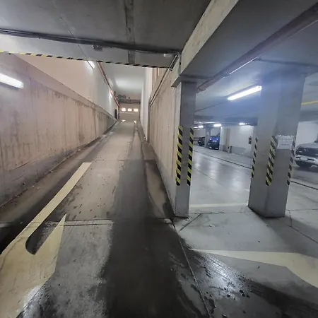 Monar Exclusive Center Free Parking In Garage Apartment Košice