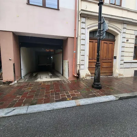 Monar Exclusive Center Free Parking In Garage Apartment