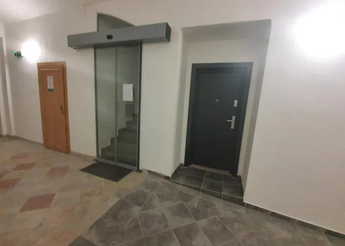 Monar Exclusive Center Free Parking In Garage *